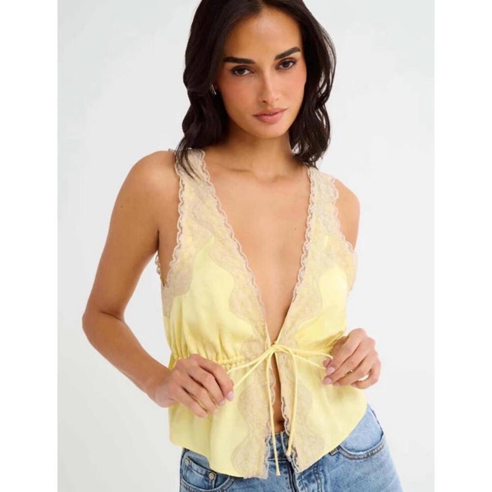 Rumored Yellow Lace-Trim Tie-Front Tank
